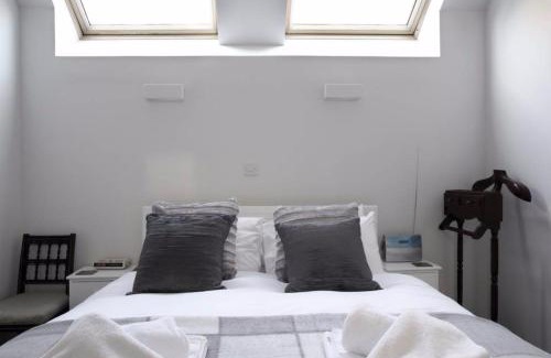 Marchmont Apartamento | Quiet Ground Floor Mews Flat and parking