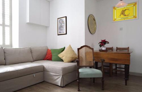 Marchmont Apartamento | Quiet Ground Floor Mews Flat and parking