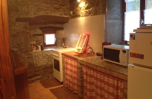 Saint-Julien-Puy-Laveze Casa | Tranquila casa para 5 personas