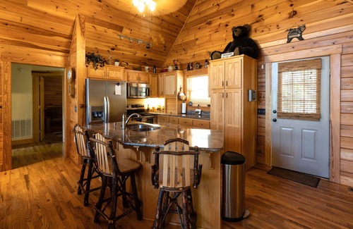 Topton Cabina | Quiet Haven Mountain Top Cabin - 3 Bedroom Cabin w/ Breathtaking Views