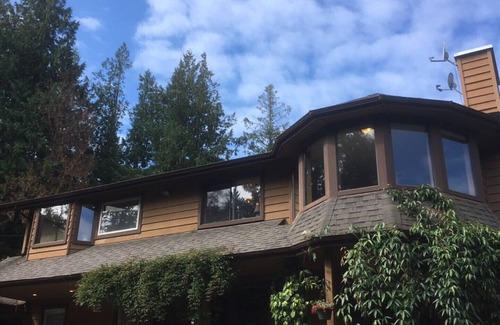 North Saanich Casa | Escondite tranquilo cerca de Sidney, BC con cama king, cocina y baño privado