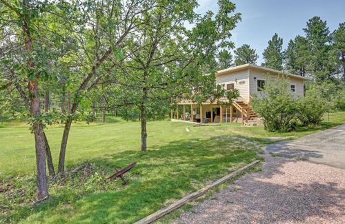 Sturgis Casa | Quiet home in the trees.