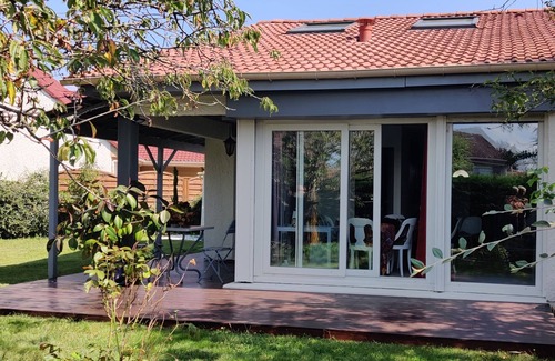 Cernay-la-Ville Casa | Quiet house 5 minutes from Les Vaux de Cernay, garden + private parking