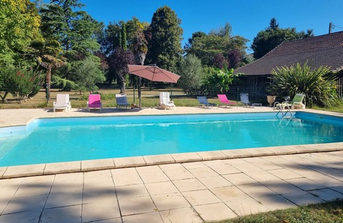 Prigonrieux Casa | Quiet house in a park. ideal family.