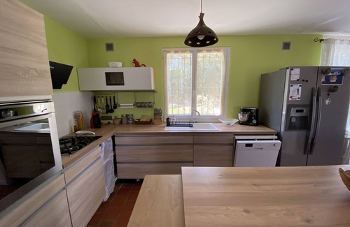 Talasani Casa | Quiet house in nature, large swimming pool,beach 2 kms away,3 bedrooms, sea view