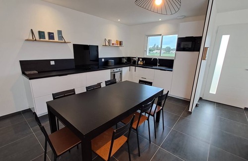 Salles-en-Toulon Casa | Quiet house near Vienne