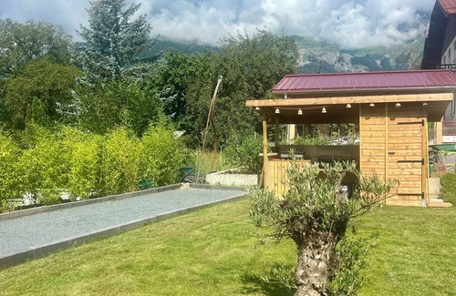 Sallanches Casa | Quiet house South-facing Garden-Pool