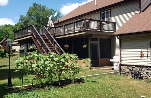 Kalkaska Casa | Quiet in the country 4-bedroom upper level house in lovely Kalkaska with WiFi