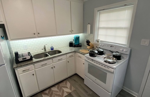 Lincolnton Casa | Quiet in Town Living - Nintendo - EV Charger - Spacious Vehicle Parking.