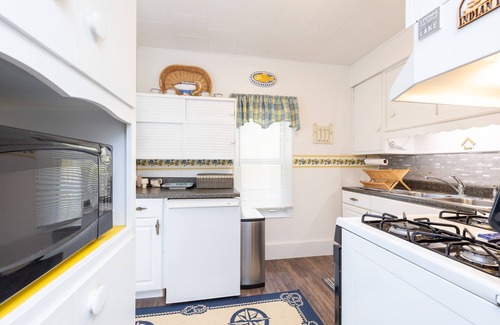 Lakeview Cabaña | Quiet lake getaway in nautical themed cottage at beautiful Indian Lake