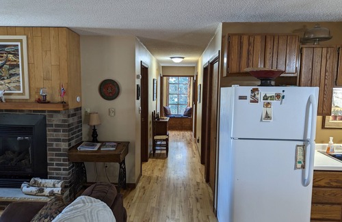 Presque Isle Cabina | Quiet northwoods lakeside cabin close to biking, skiing, hiking, silent sports