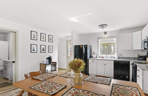 Newland Cabaña | Quiet Linville Land Harbor Home Minutes from Grandfather Mtn and Blue Ridge Pkwy