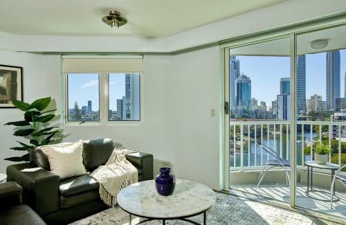 Surfers Paradise Apartamento | Quiet location close to it all