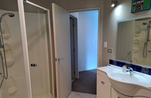 Nukuhau Casa | Zona tranquila cerca de la ciudad - WiFi gratis y ropa de cama incluida