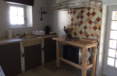 Mane Apartamento | Quiet, modern 4-person gîte in Mane, Provence