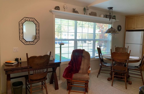 Medford Cabaña | Tranquilo, moderno, Cottage