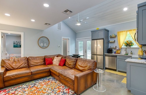 Mount Vernon Cabina | Cozy Mount Vernon Cabin Rental Near Fishing Lakes!