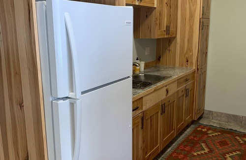 West Glacier Cabina | Quiet, multi-family large home only 4 miles from Glacier National Park Sleeps 16