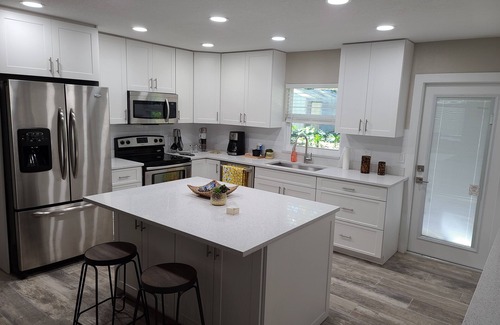 Lake Magdalene Casa | Quiet Neighborhood and close to all Tampa offers
