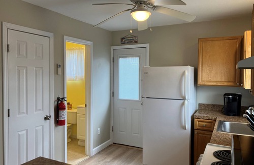 Seaside Heights Apartamento | Quiet North End - Studio Unit, Super Private + Off Street Parking!