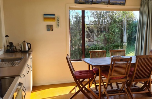 Pakawau Casa | Quiet Pakawau beachfront home - beautiful views of Golden Bay and Farewell Spit.