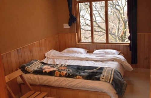 Naggar Otro | Quiet & peaceful Apple Farm Stay