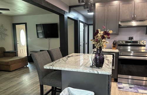 Webster Casa | Quiet & Peaceful Home minutes from Webster Lake & Indian Ranch