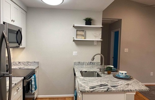 Mount Vernon Condominio | Quiet Private Apartment to Relax. Near Ft Belvoir, George Washington's Mt Vernon