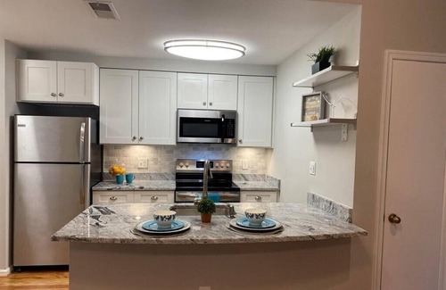 Mount Vernon Condominio | Quiet Private Apartment to Relax. Near Ft Belvoir, George Washington's Mt Vernon