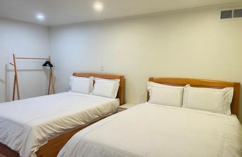 San Bruno Casa | Quiet Private Room Near SFO with Free Parking