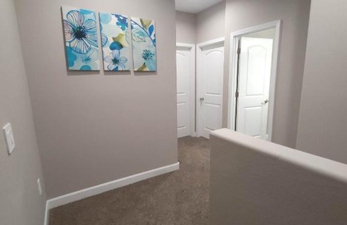 Chandler Casa | Quiet Private Room with Walk-in Closet, Pool, Grill