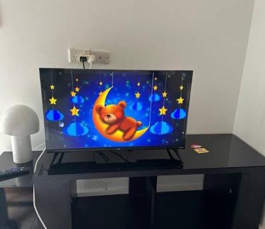 Busby Apartamento | Quiet, private studio 1 double bed and extra matress