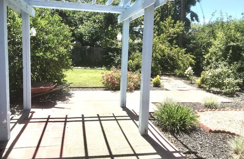 Carmichael Casa | Quiet, relaxing and specious home in cul-de-sac