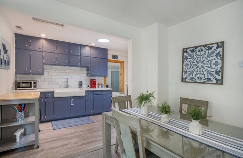 Shorewood-Tower Hills-Harbert Cabaña | Quiet remodeled cottage near downtown Sawyer - private deck, gas grill, firepit