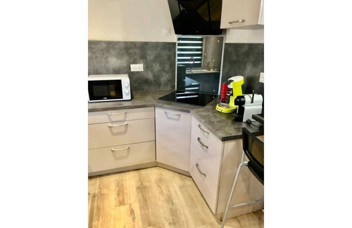 Trevenans Apartamento | Quiet residence, 15min Belfort Montbeliard