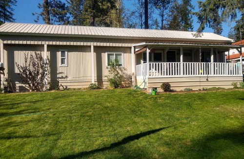 Valley Casa | Quiet retreat at Waitts Lake