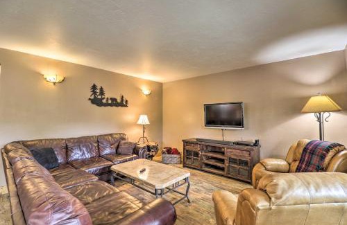 Lincoln County Casa | Quiet Riverside Retreat Hike, Fish and Ski!