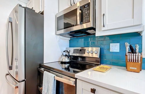 Bonita Springs Casa | Quiet Riverside Cottage in Downtown Bonita Springs