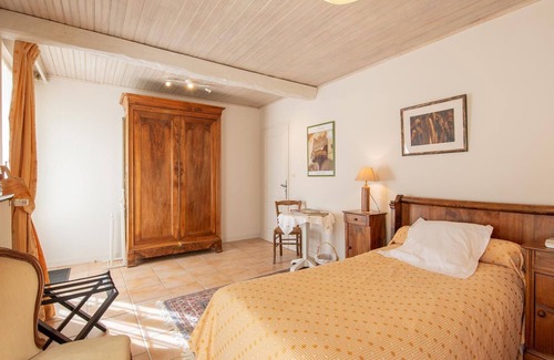 Saint-Benoit-sur-Loire Cama Y Desayuno | Habitaciones y Suites Tranquilas con Wifi y Mascotas Admitidas