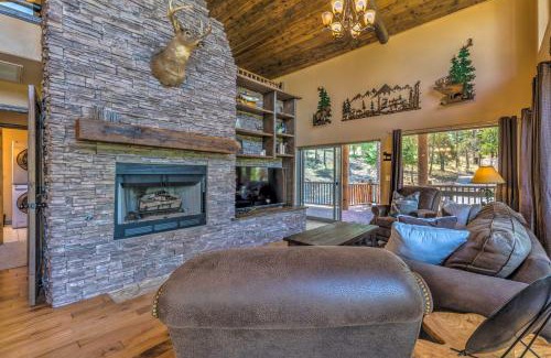 Ruidoso Casa | Quiet Ruidoso Cabin with Deck and Private Hot Tub