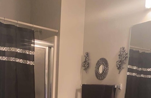 McDonough Casa | Quiet safe Beautiful 3 bedrooms and 2 bathrooms family home available.