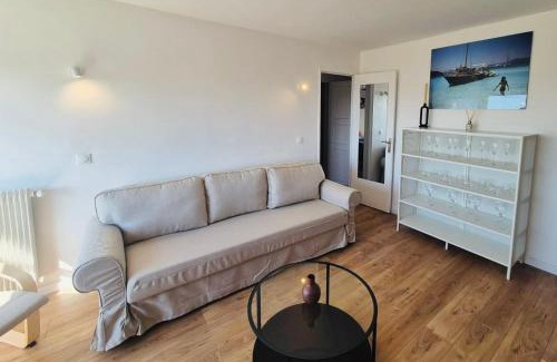 Le Mourillon Apartamento | Quiet, sea view terrace, parking, air conditioning, beach, x6