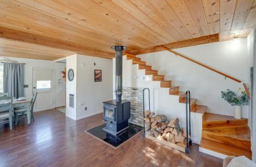 Posey Casa | Quiet Sequoia National Forest Cabin with Fireplace