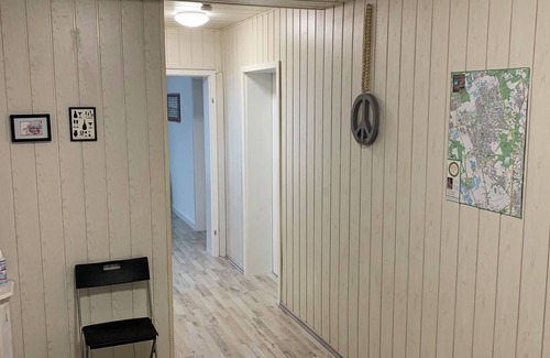 Langenfeld Apartamento | Quiet & spacious single room with top location and free parking space