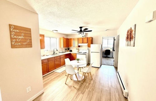 Cedar Rapids - Iowa City Apartamento | Quiet Space Apartment