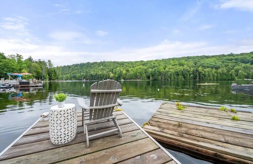Irondale Cabaña | Quiet Spaciou Gorgeous Lakefront Cottage