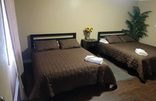 Jacksonville Casa | Quiet stay, 2 Beds & One baths for travelers