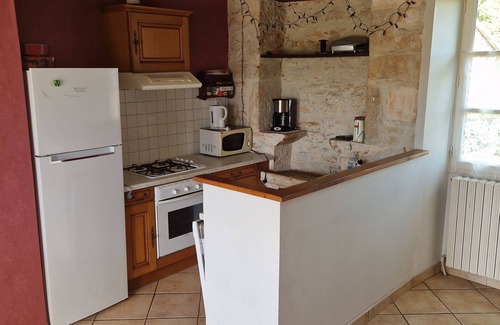 Carennac Casa | Cerca de Carennac: Casa de piedra independiente con terraza y jardín privado