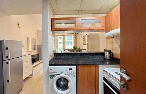 Dubai Marina Apartamento | Quiet Studio w/Balcony & RoofTop Pool in Marinan