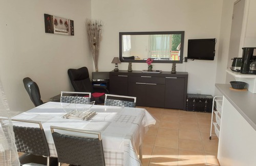 Cambo-les-Bains Apartamento | Quiet T2 3* - near town center - ideal for curists and vacationers